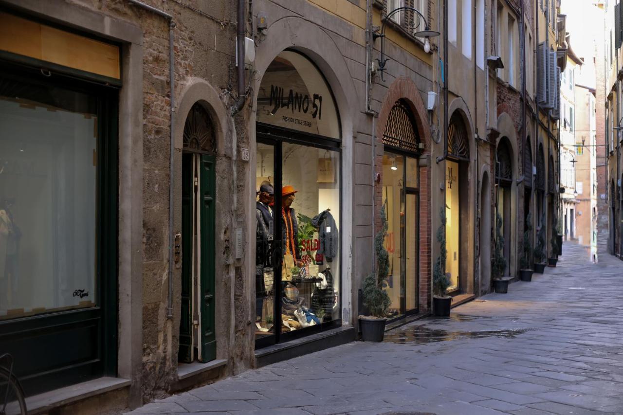 A Palazzo Busdraghi Residenza D'Epoca Acomodação com café da manhã Lucca Exterior foto
